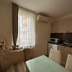 The Sunny Spot דירה