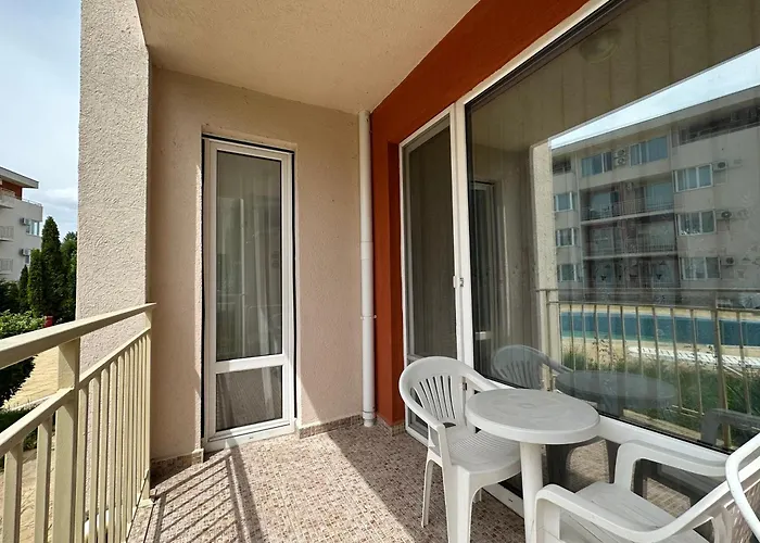 The Sunny Spot * Σάνι Μπιτς